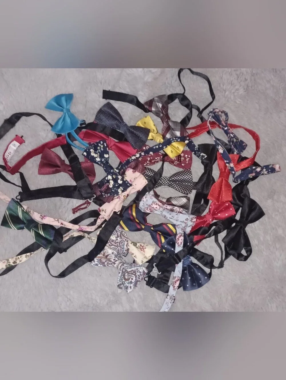 Men's Or Women's Bow Ties -25 Unbranded